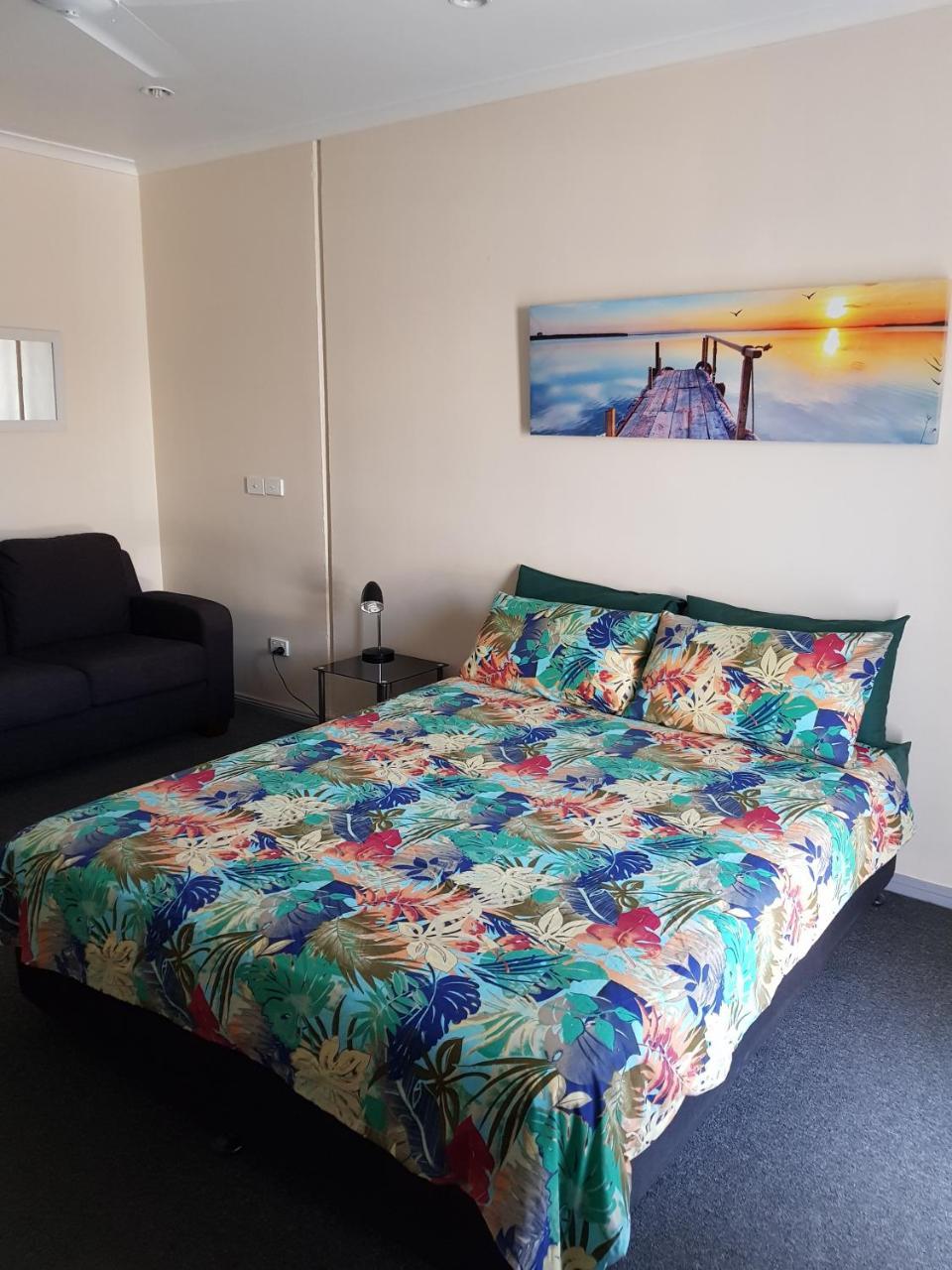 Wentworth Central Motor Inn Zewnętrze zdjęcie